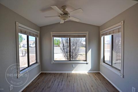 1918 S Valley Dr, Apache Junction, AZ 85120 photo 4