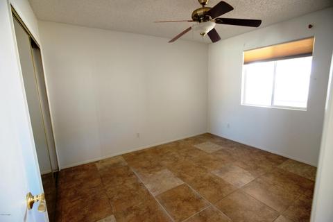 1428 E Vogel Ave E, Phoenix, AZ 85020 photo 14