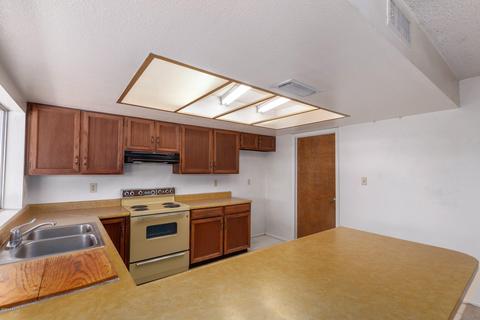 2260 S Emerson Cir, Mesa, AZ 85210 photo 17