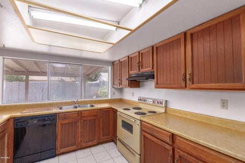 2260 S Emerson Cir, Mesa, AZ 85210 photo 19