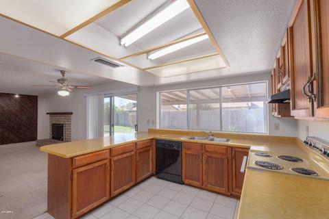 2260 S Emerson Cir, Mesa, AZ 85210 photo 18