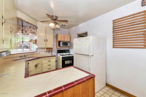 2225 E Amelia Ave, Phoenix, AZ 85016 photo 3