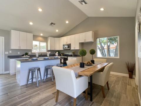 1521 E Divot Dr, Tempe, AZ 85283 photo 4
