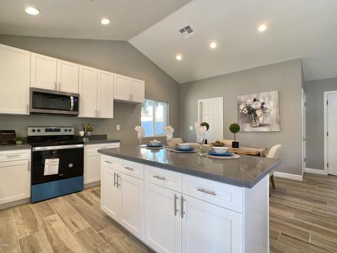 1521 E Divot Dr, Tempe, AZ 85283 photo 9