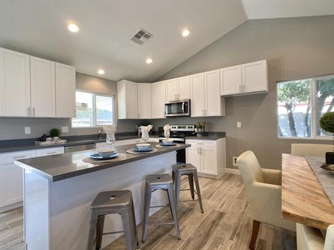 1521 E Divot Dr, Tempe, AZ 85283 photo 11