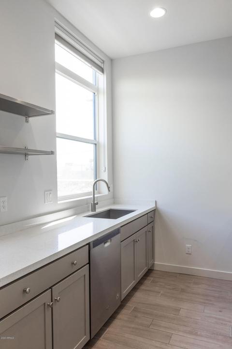 325 E Coronado Rd #15, Phoenix, AZ 85004 photo 15