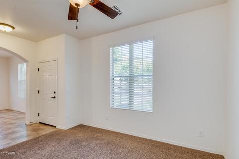 941 S Utilis Dr, Gilbert, AZ 85296 photo 5