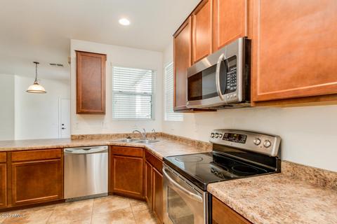 941 S Utilis Dr, Gilbert, AZ 85296 photo 14