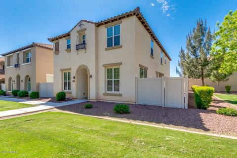 941 S Utilis Dr, Gilbert, AZ 85296 photo 4