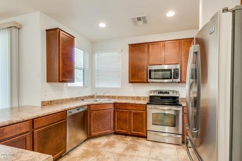 941 S Utilis Dr, Gilbert, AZ 85296 photo 13