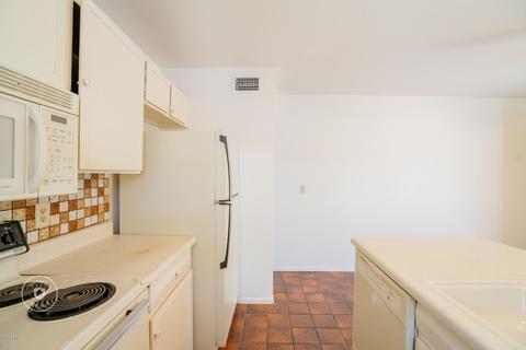 2249 E Waltann Ln, Phoenix, AZ 85022 photo 8