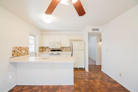 2249 E Waltann Ln, Phoenix, AZ 85022 photo 3