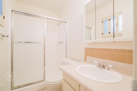 2249 E Waltann Ln, Phoenix, AZ 85022 photo 5