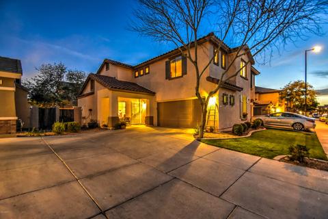 1563 Elgin St, Gilbert, AZ 85295 photo 3
