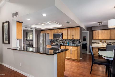 335 E Waltann Ln, Phoenix, AZ 85022 photo 7