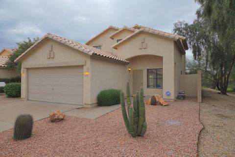 2139 E Robin Ln, Phoenix, AZ 85024 photo 1