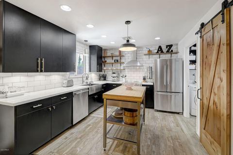 207 E Auburn Dr, Tempe, AZ 85283 photo 1
