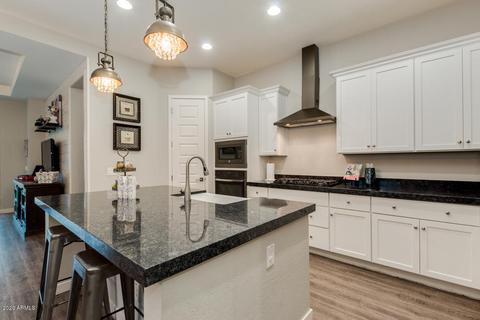 3046 E Arabian Dr, Gilbert, AZ 85296 photo 8