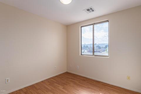 626 E Dekalb Ln, Phoenix, AZ 85040 photo 14