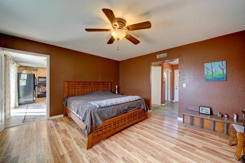 943 E Desert Ln, Gilbert, AZ 85234 photo 57