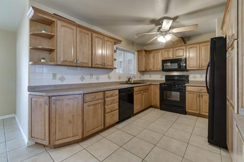 3622 E Wethersfield Rd, Phoenix, AZ 85032 photo 2