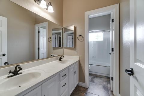 2027 E Catamaran Dr, Gilbert, AZ 85234 photo 34