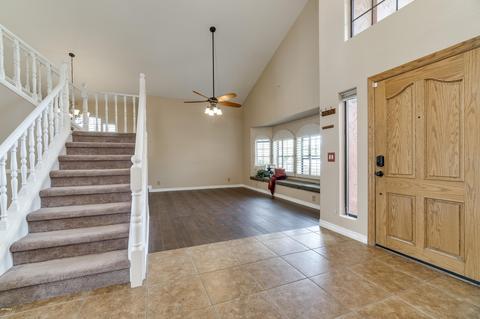 2027 E Catamaran Dr, Gilbert, AZ 85234 photo 4