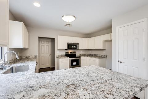 2497 E Camellia Dr, Gilbert, AZ 85296 photo 4