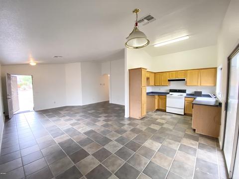 1710 E Desert Ln, Phoenix, AZ 85042 photo 6