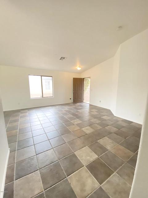 1710 E Desert Ln, Phoenix, AZ 85042 photo 11