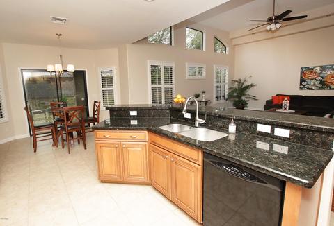 8817 S 10th Dr, Phoenix, AZ 85041 photo 5