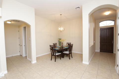 8817 S 10th Dr, Phoenix, AZ 85041 photo 11