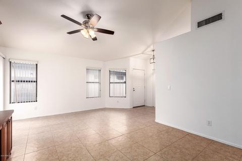 4704 E Lone Cactus Dr, Phoenix, AZ 85050 photo 2