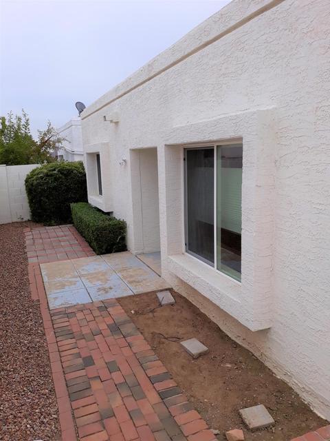 814 E Michelle Dr, Phoenix, AZ 85022 photo 13