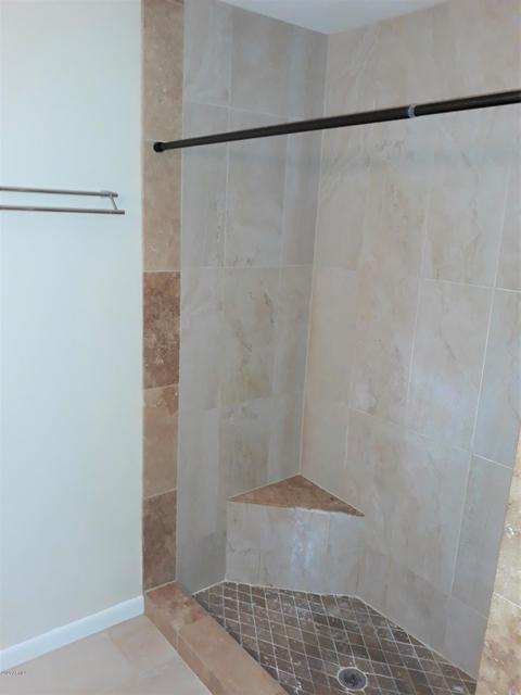 814 E Michelle Dr, Phoenix, AZ 85022 photo 10