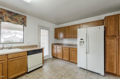 985 E Yuma Ave, Apache Junction, AZ 85119 photo 9