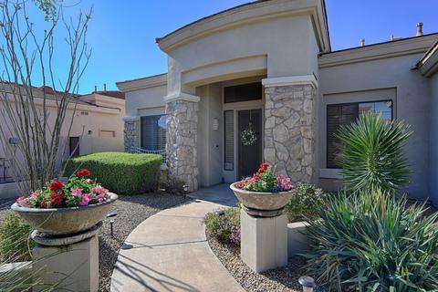 4811 Estevan Rd, Phoenix, AZ 85054 photo 2