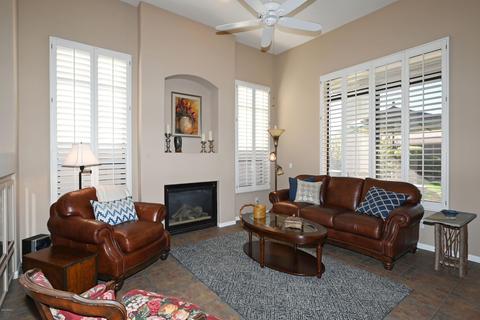 4811 Estevan Rd, Phoenix, AZ 85054 photo 3
