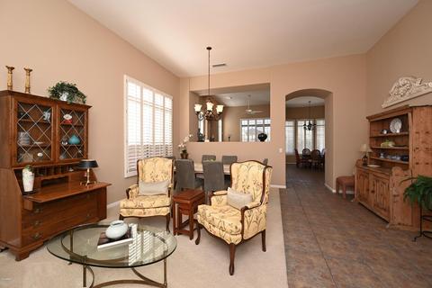 4811 Estevan Rd, Phoenix, AZ 85054 photo 9