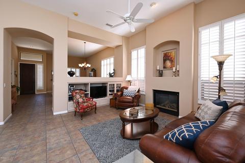 4811 Estevan Rd, Phoenix, AZ 85054 photo 4