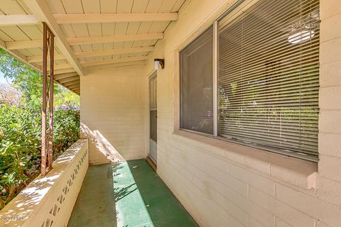 326 E Broadmor Dr, Tempe, AZ 85282 photo 4