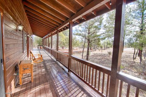 2712 Lost Way, Overgaard, AZ 85933 photo 9