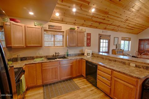 2712 Lost Way, Overgaard, AZ 85933 photo 17