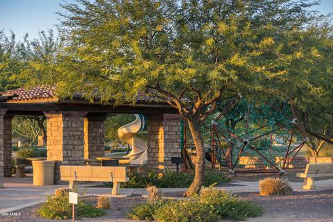 2771 E Pelican Ct, Gilbert, AZ 85297 photo 3