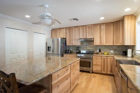 216 E Keim Dr, Phoenix, AZ 85012 photo 12