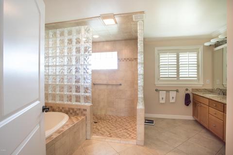 216 E Keim Dr, Phoenix, AZ 85012 photo 10