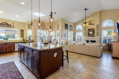 3329 E Tanglewood Dr, Phoenix, AZ 85048 photo 4
