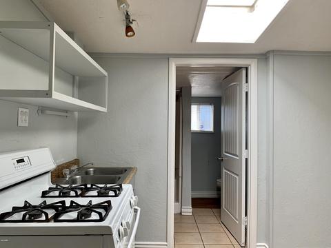 3018 N 39th Dr, Phoenix, AZ 85019 photo 18