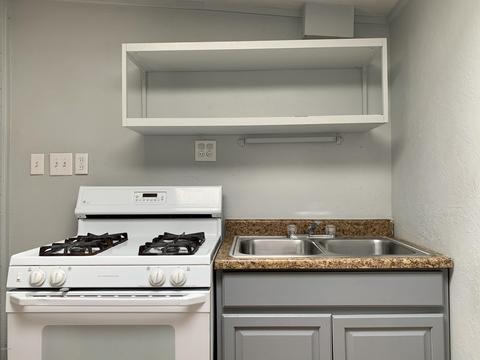 3018 N 39th Dr, Phoenix, AZ 85019 photo 19