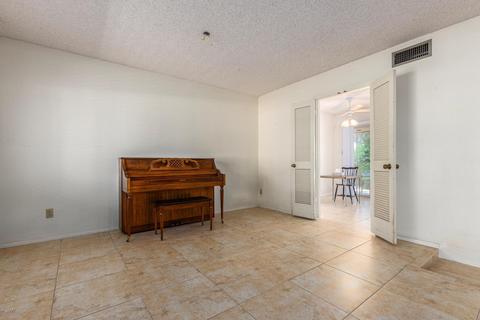 2745 E North Ln, Phoenix, AZ 85028 photo 8